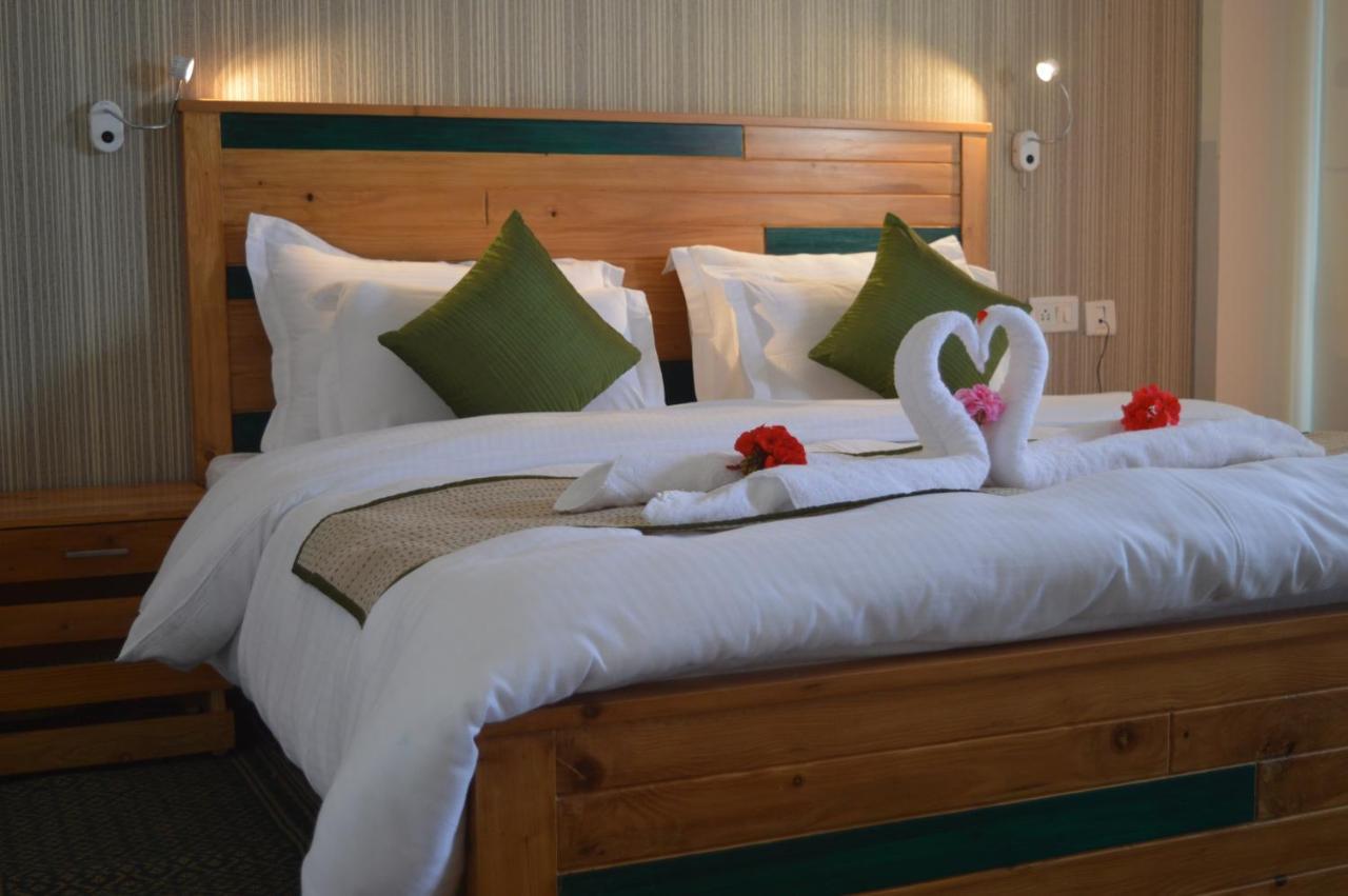 Spangle Heights Shimla, Suites And Residences ภายนอก รูปภาพ
