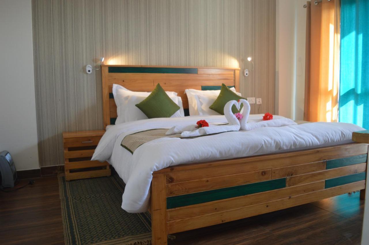 Spangle Heights Shimla, Suites And Residences ภายนอก รูปภาพ