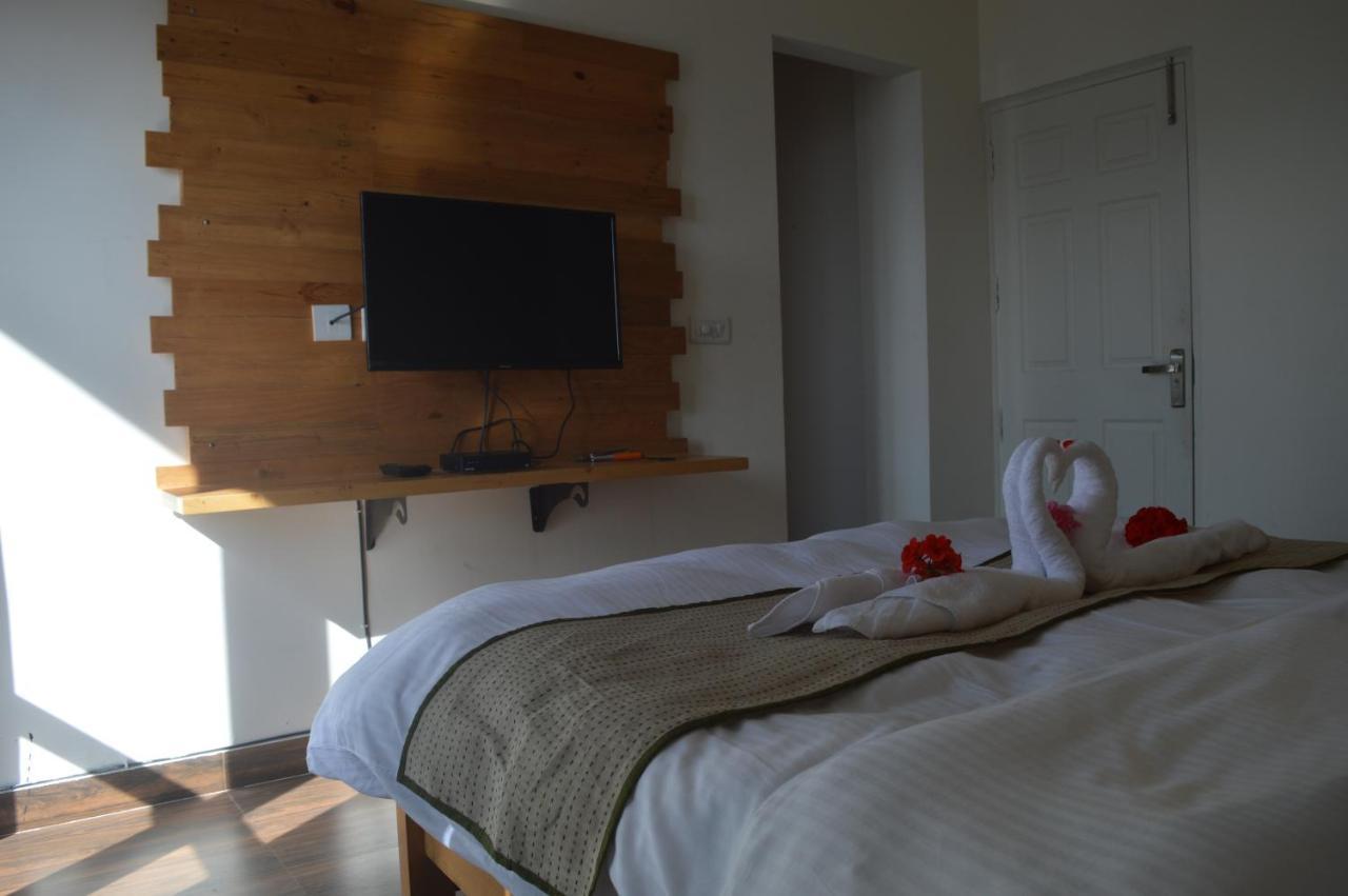 Spangle Heights Shimla, Suites And Residences ภายนอก รูปภาพ